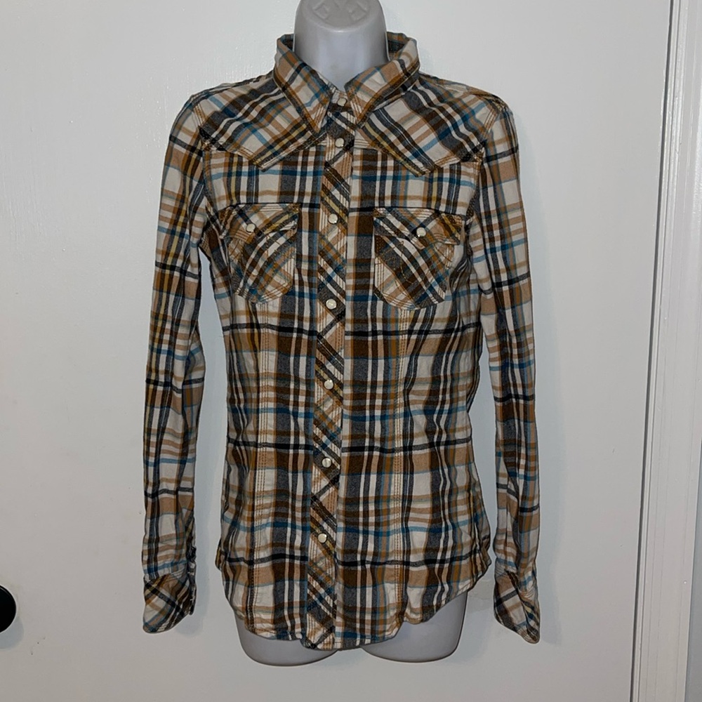 True Religion Woman’s Western style button down longsleeve shirt plaid